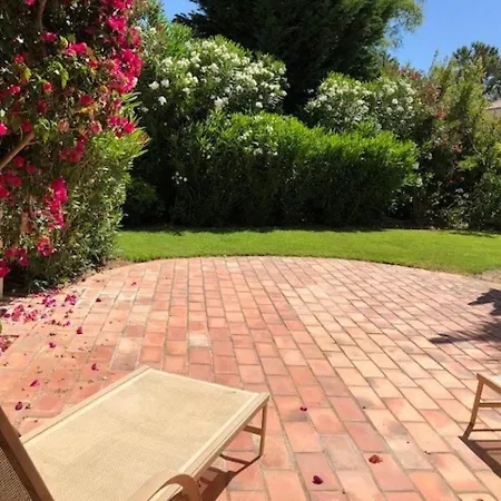 بيت ضيافة Casa Pinheiros - 3 Bedroom - Fully Air Conditioned - Perfect For Smaller Families كينتا دو لاغو